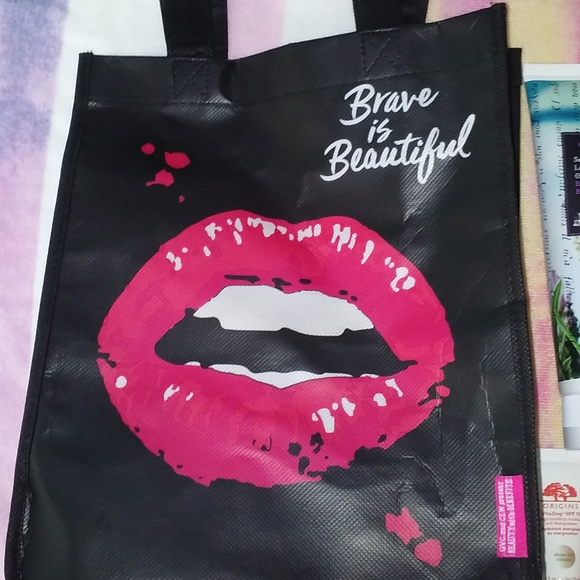 $225 BEAUTY WITH BENEFITS 2019 QVC 13 ITEMS + BAG! - Picture 2 of 7